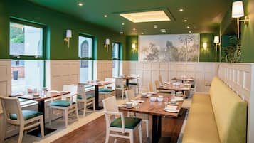 Breakfast, lunch, dinner served; local cuisine