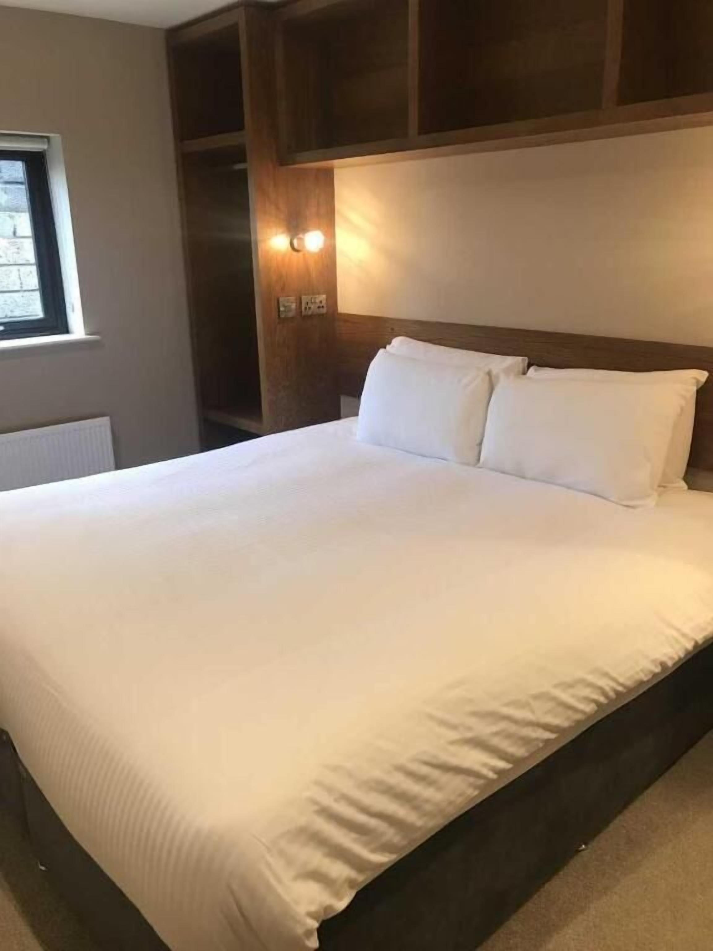 economy double or twin room - motel building | 1 bedroom, free wifi, bed sheets