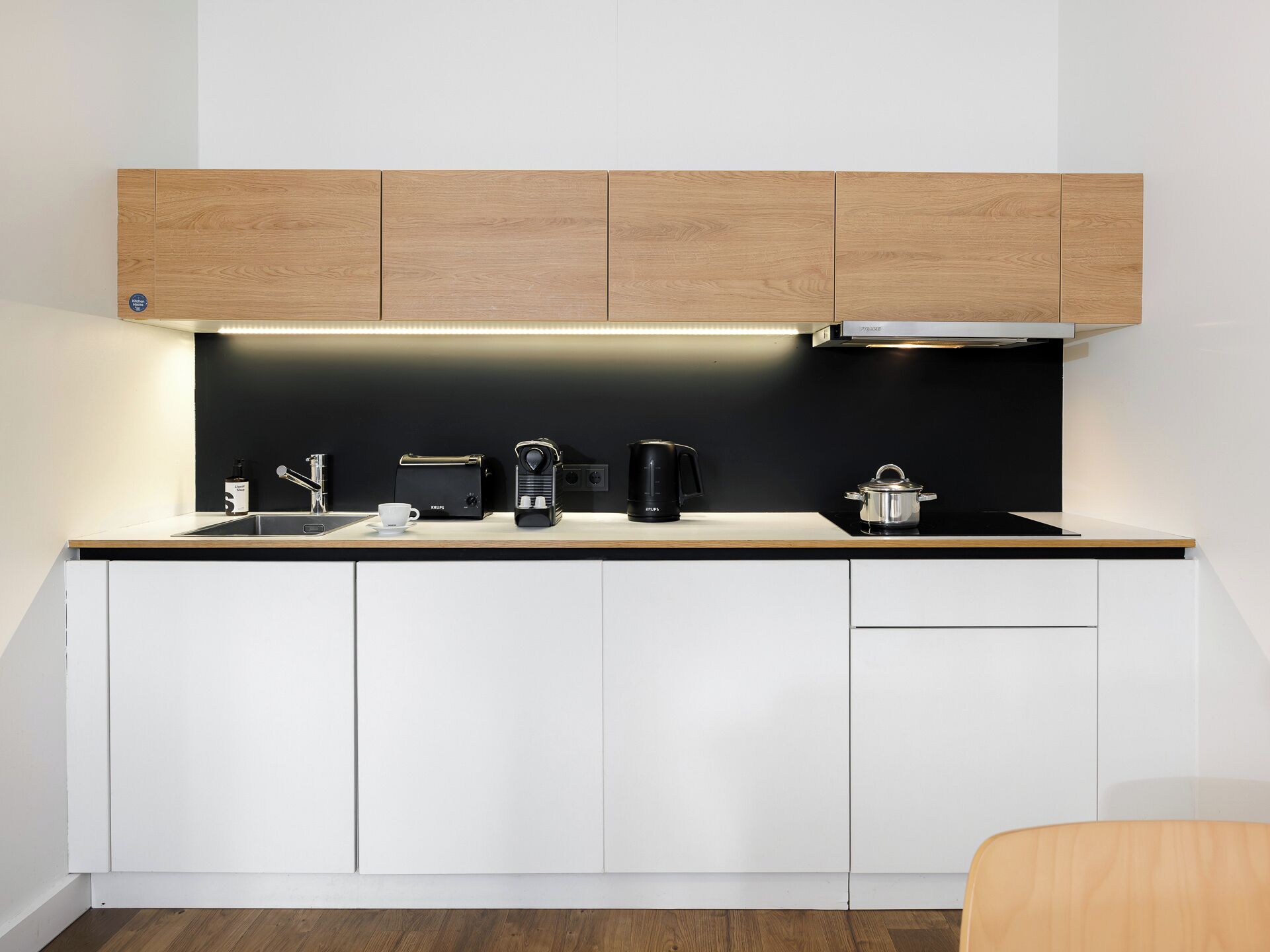 Apartment | Décor unique, ameublement unique, rideaux d’obscurcissement
