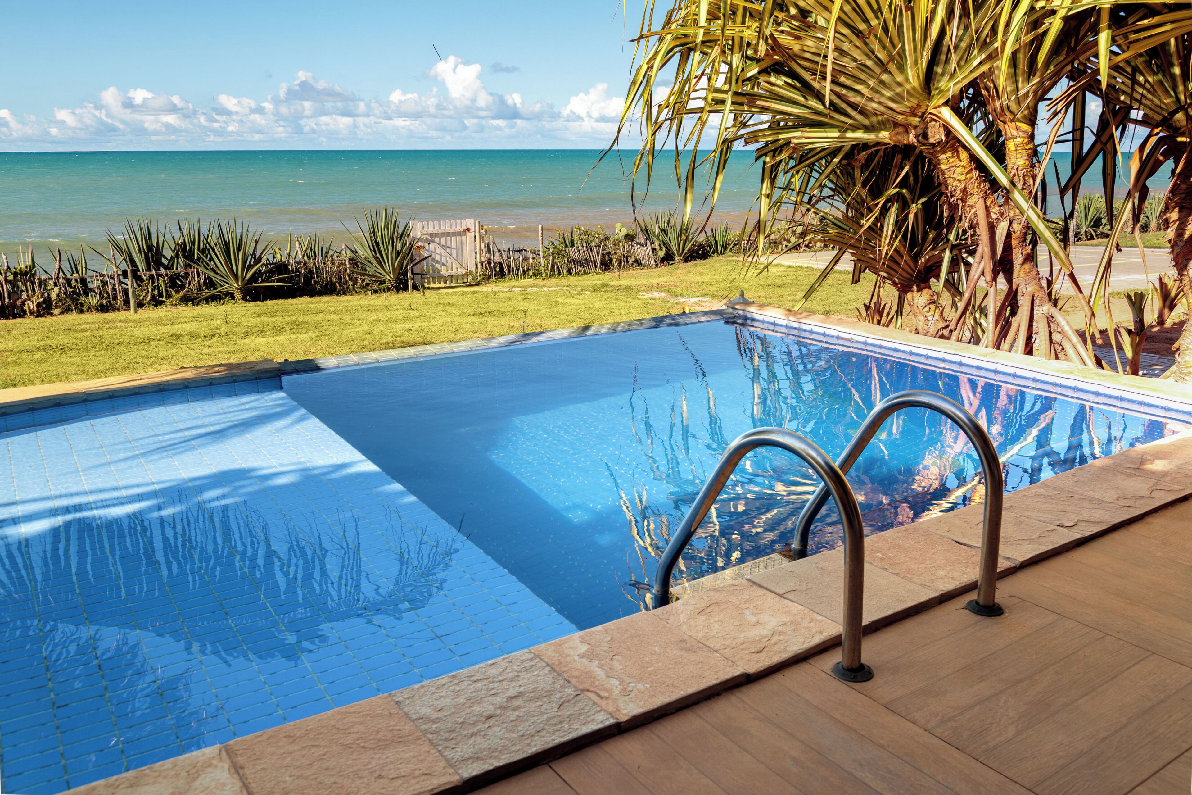 Bangalô superior, 1 quarto | Frigobar, cofres nos quartos, Wi-Fi de cortesia, roupa de cama