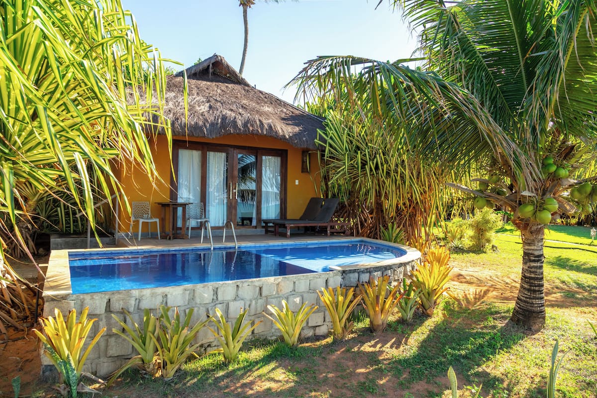 Comfort Bungalow, 1 Bedroom | Minibar, in-room safe, free WiFi, bed sheets