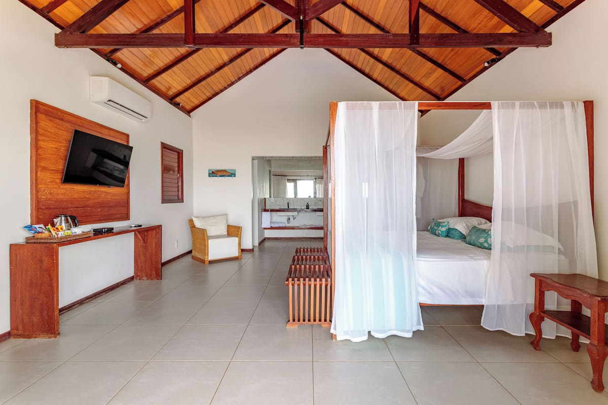 Comfort Bungalow, 1 Bedroom | Minibar, in-room safe, free WiFi, bed sheets