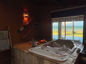 Luxury Suite, 1 Bedroom | 3 bedrooms, minibar, in-room safe, free WiFi