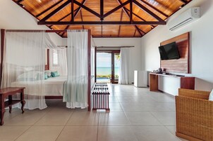 Bangalô superior, 1 quarto | Frigobar, cofres nos quartos, Wi-Fi de cortesia, roupa de cama
