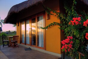 Bungalow Confort, 1 habitación | Minibar, caja fuerte, wifi gratis y ropa de cama