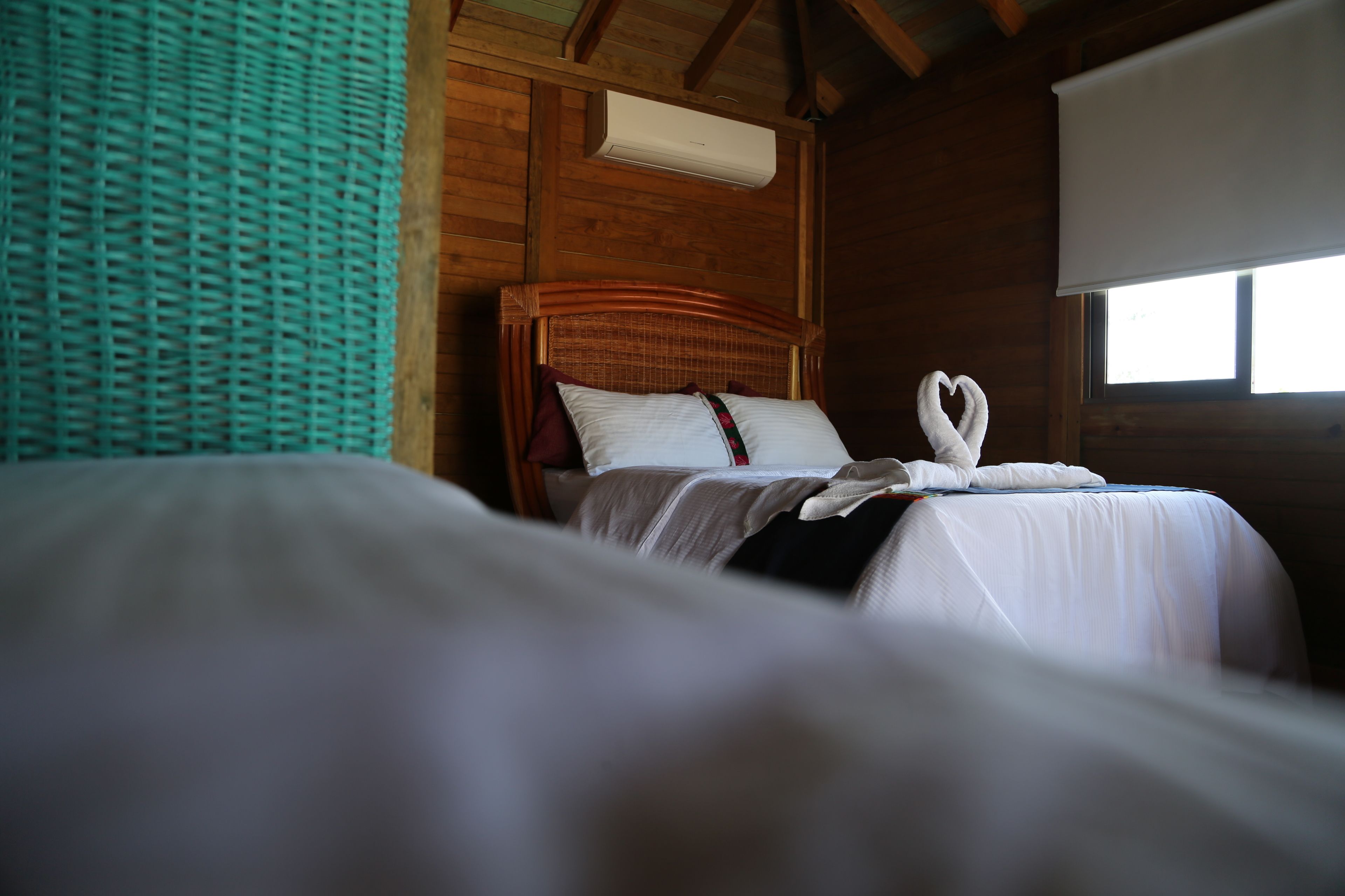 family cabin, multiple beds | desk, free wifi