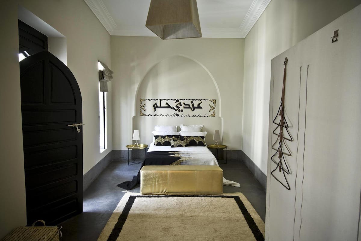 Individually decorated, free cots/infant beds, free WiFi
