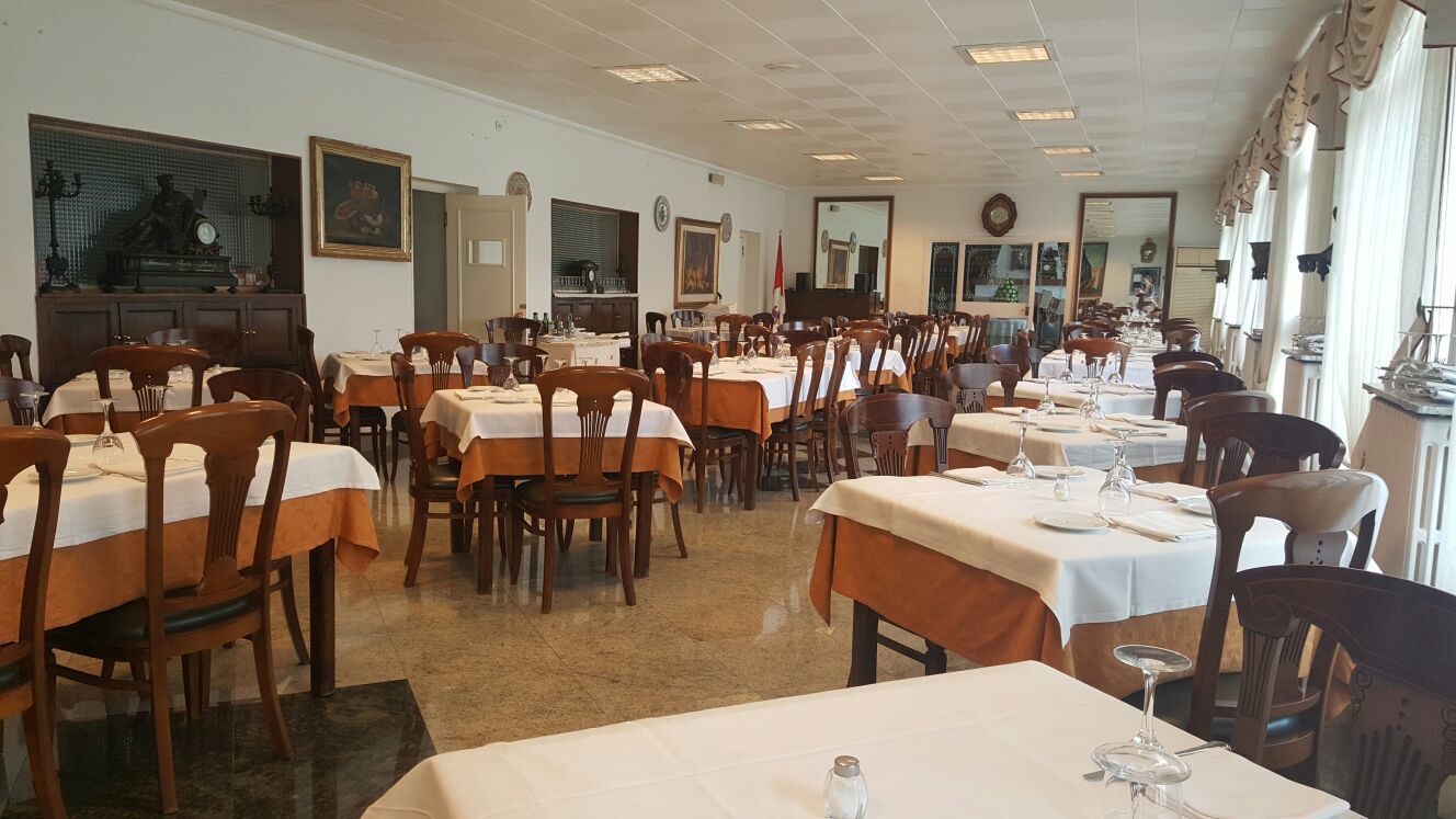 breakfast, lunch, dinner served; local cuisine