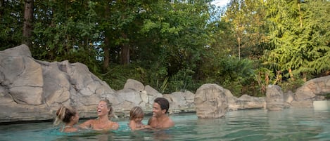 Indoor pool, seasonal outdoor pool, pool loungers