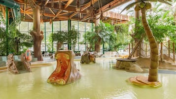 Indoor pool, seasonal outdoor pool, pool loungers