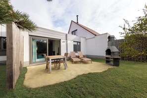 Stuga Deluxe - 1 queensize-säng (VIP) | Utsikt från rummet