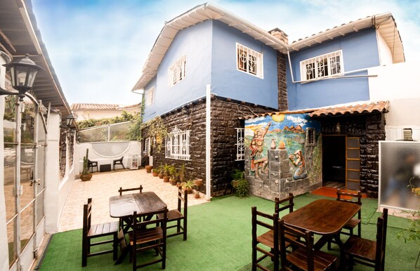 Courtyard - Samay Inka Inn (Cusco)