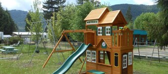 Totem Motel & Resort