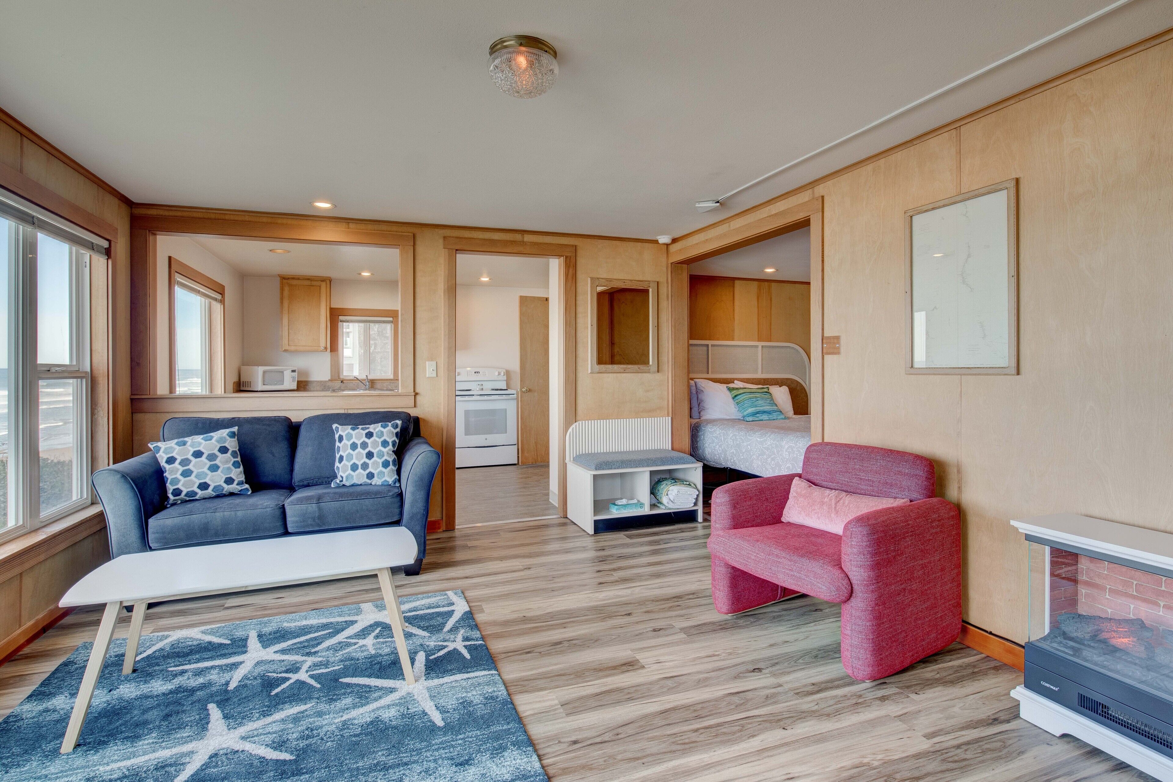 1 bedroom Cottage w/Jacuzzi, Oceanview Pet Friendly
