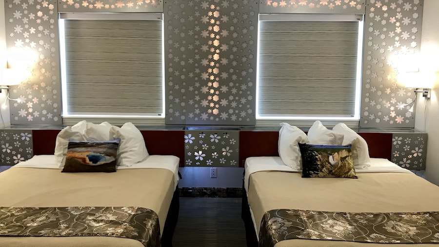 Lake View Suites