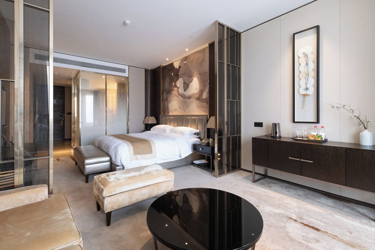 Kamar Eksekutif, 1 Tempat Tidur King | Minibar, brankas, meja kerja, dan tirai kedap cahaya