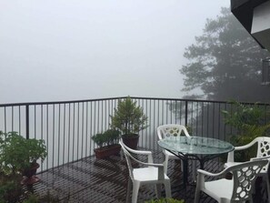 Terrace/patio - Kensington Garden BNB (Baguio)