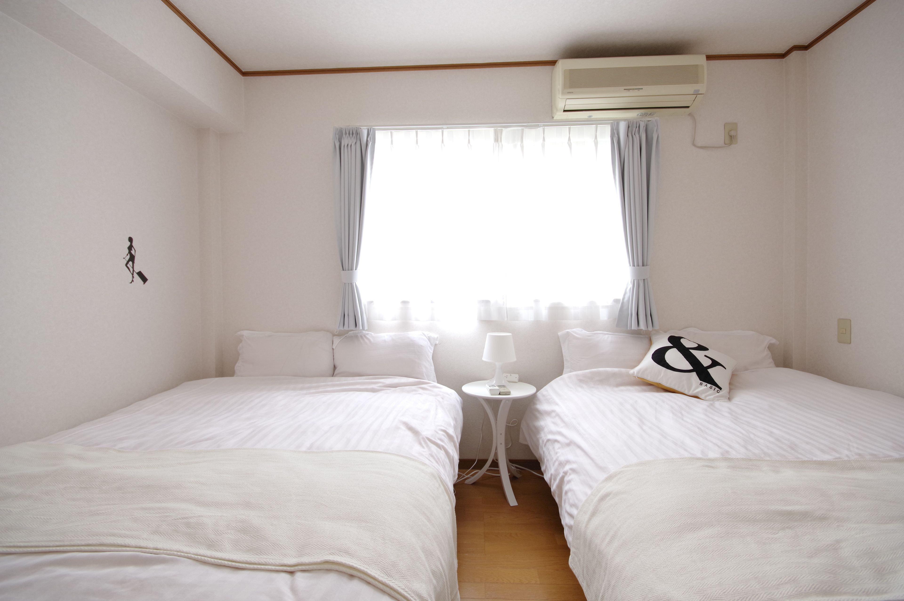 一棟貸切 | 4 室のベッドルーム、WiFi (無料)、ベッドシーツ