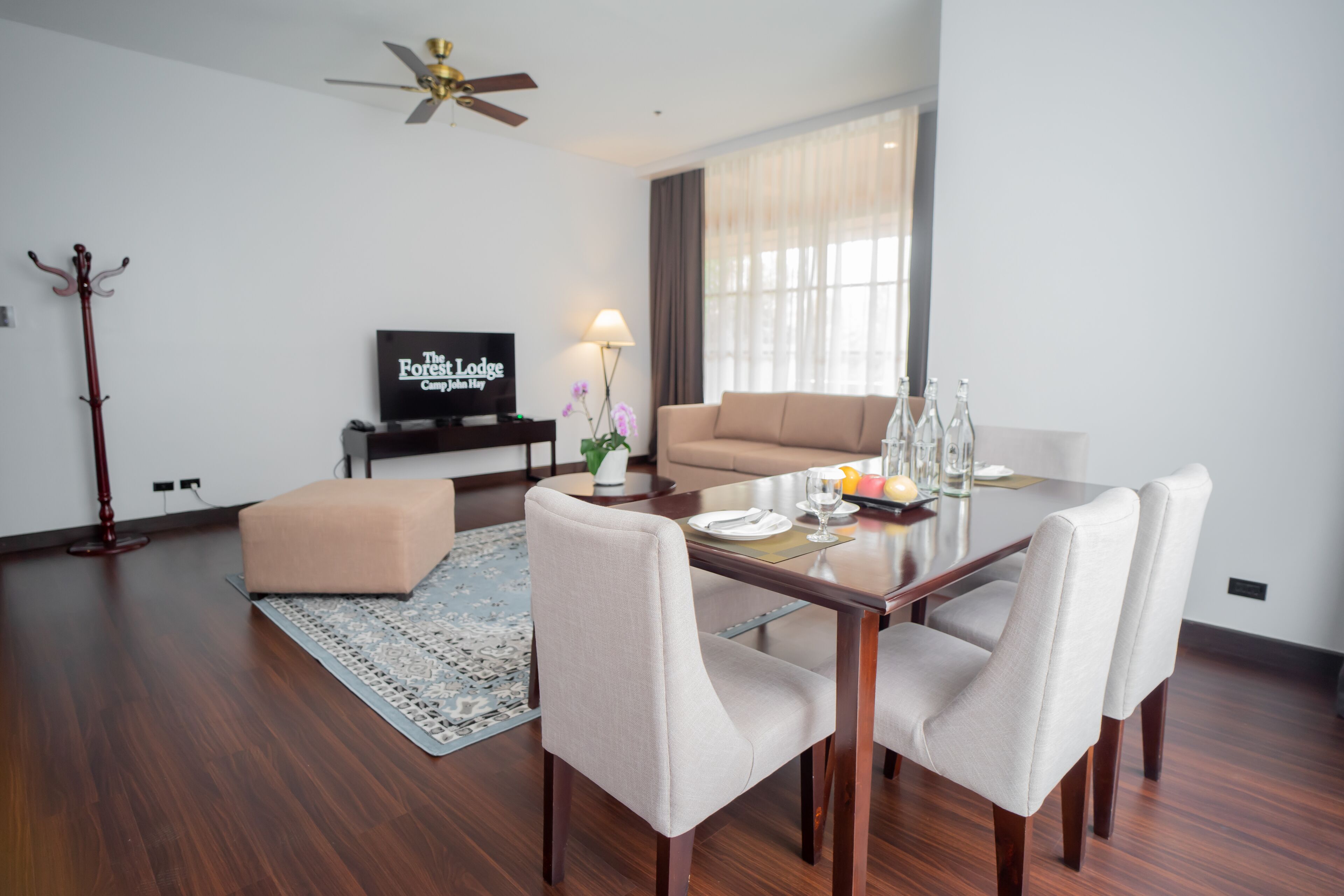 Suite, 1 camera da letto | Minibar, una scrivania, tende oscuranti, ferro/asse da stiro