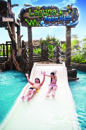 Waterslide - Grand Orient Hotel Perai (Perai)