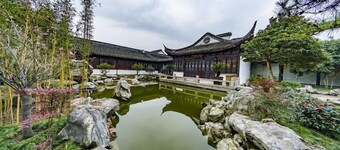 Graceland Garden Court Hotel