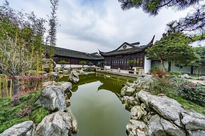 Graceland Garden Court Hotel