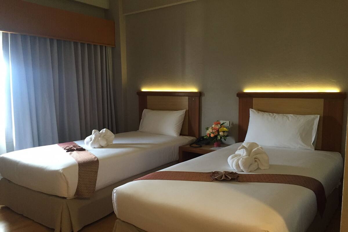 Deluxe Twin Room | Desk, WiFi (free)