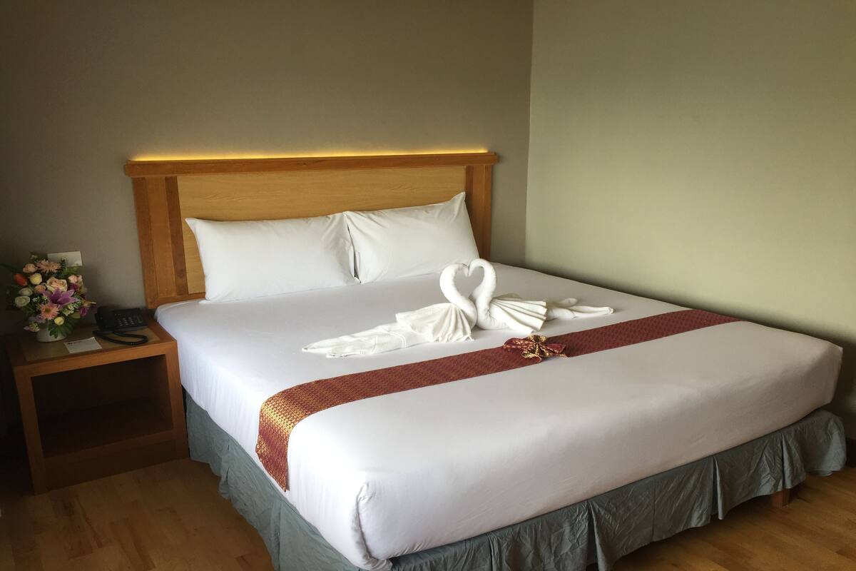 Deluxe Double Room | Desk, WiFi (free)