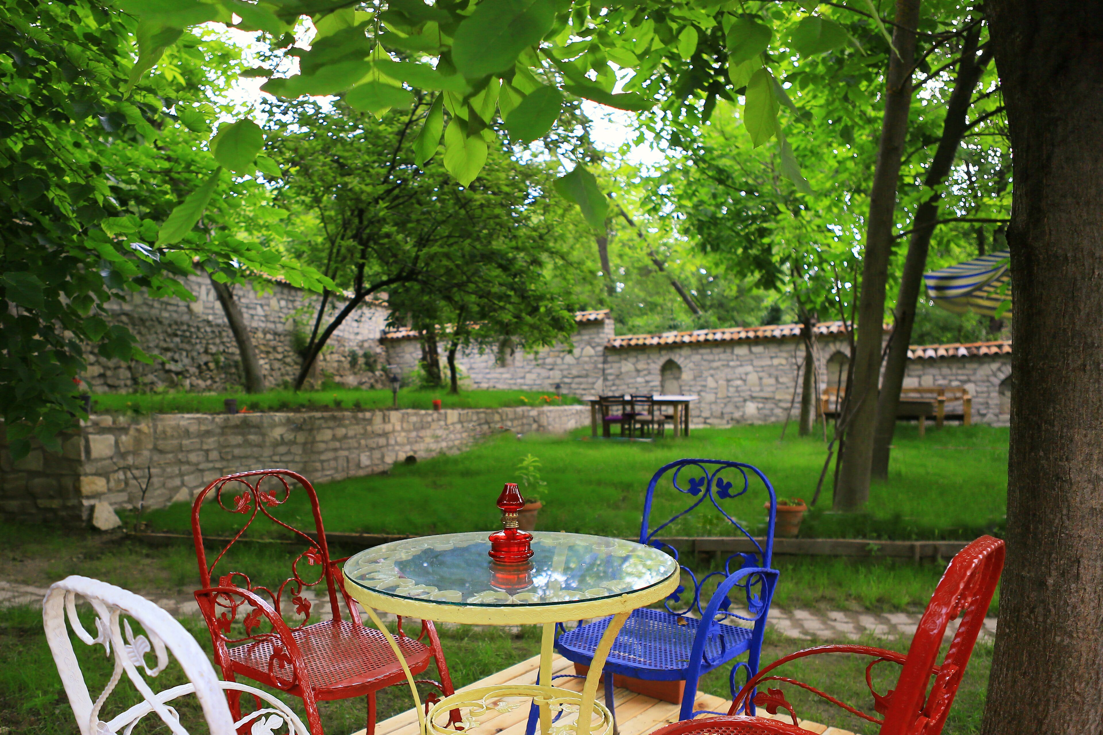 free daily full breakfast