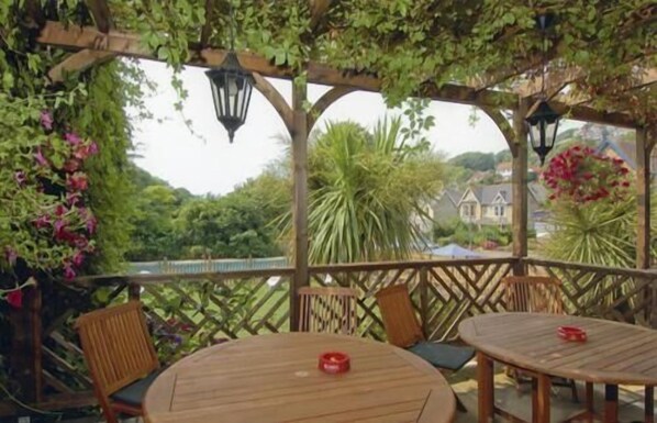 Bar (on property) - Eversley Hotel (Ventnor)