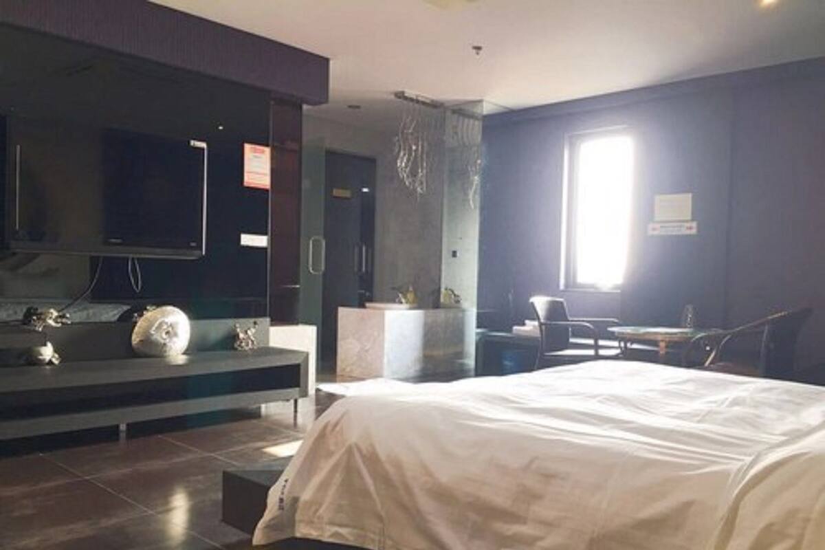 Premier Room B