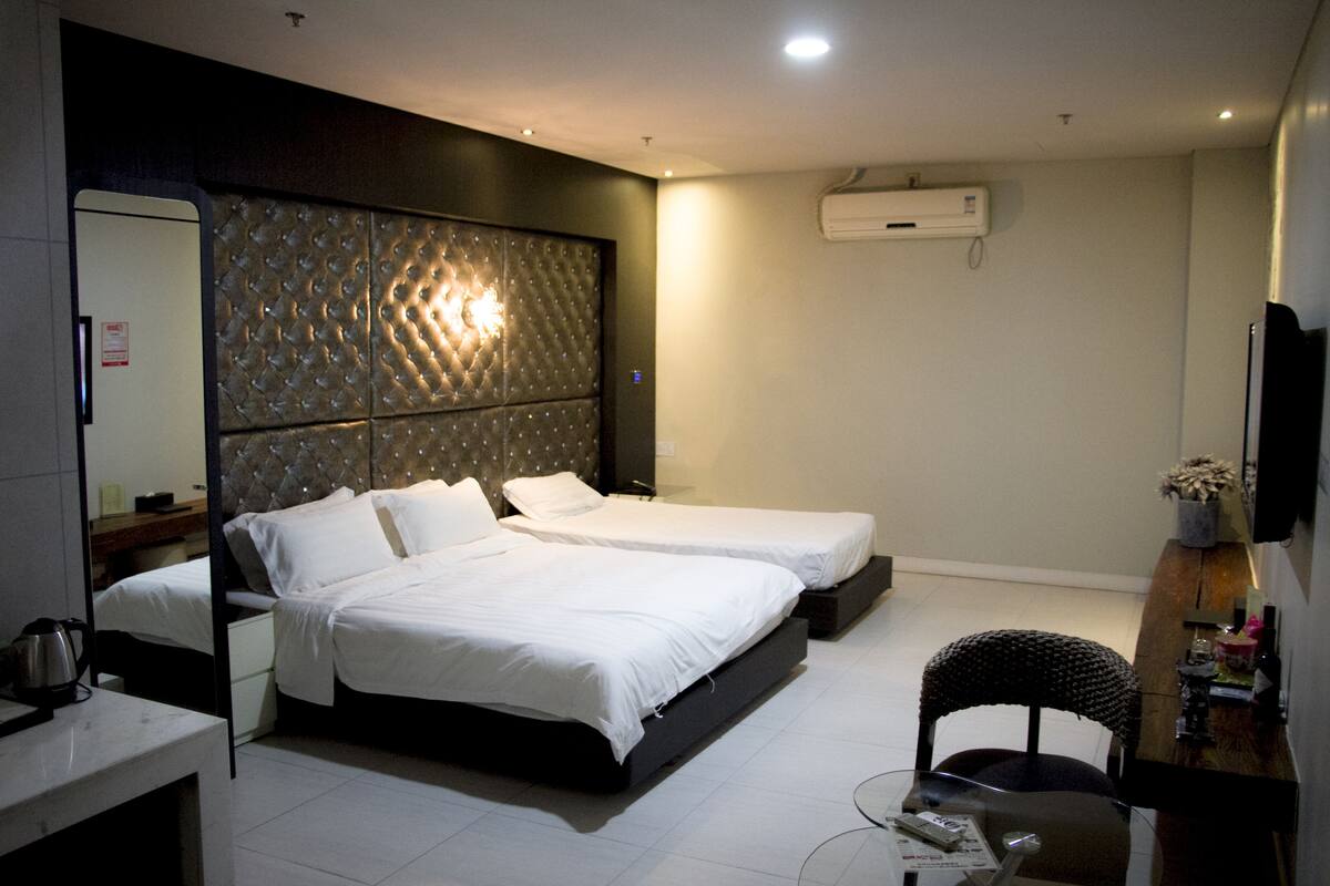 Family Room A