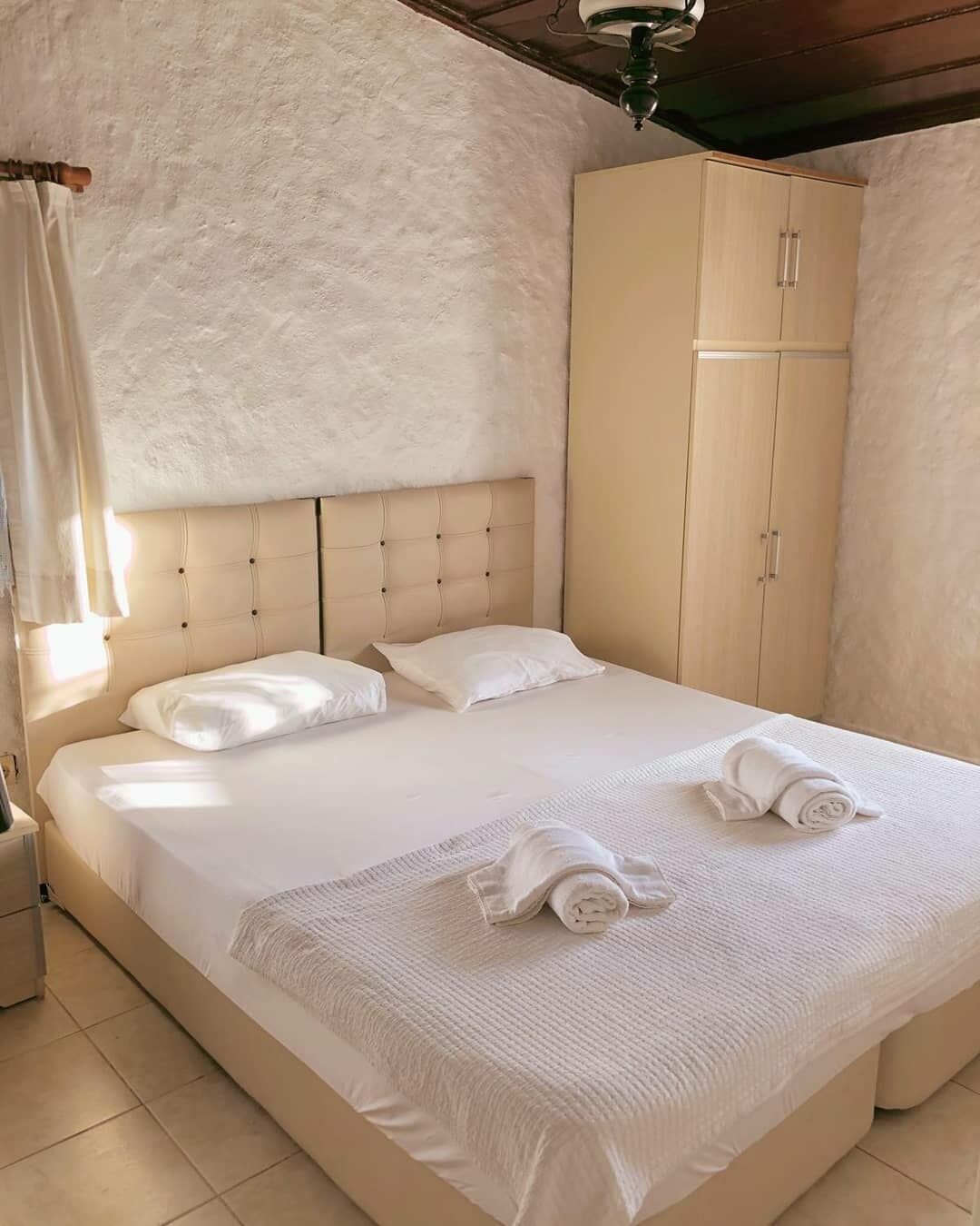 standard double room | premium bedding, iron/ironing board, free wifi