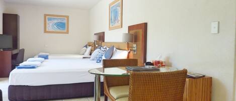 Studio suite, op benedenverdieping | Een strijkplank/strijkijzer, gratis wifi, beddengoed