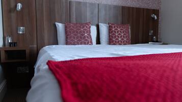 Phòng đôi | Két bảo mật tại phòng, trang trí khác biệt, bàn