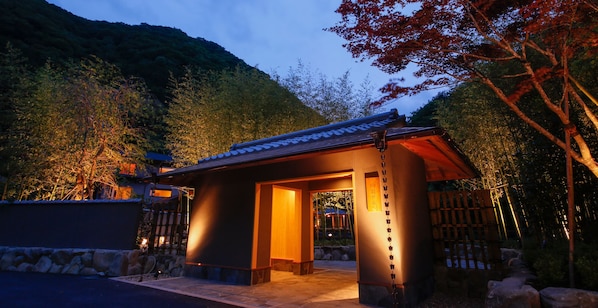 บริเวณภายนอก