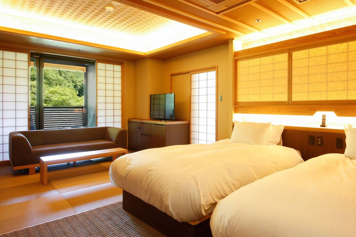 스위트 (Japanese Western Open-Air Onsen D) | 고급 침구, 미니바, 객실 내 금고, 무료 WiFi