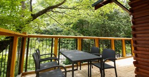 รับประทานอาหารกลางแจ้ง