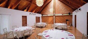 Resort Hotel Moanacoast