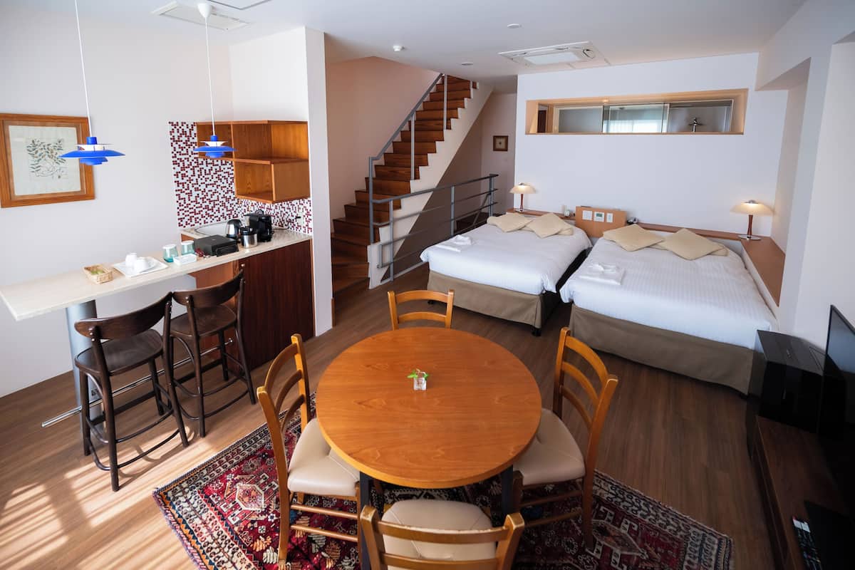 Deluxe Force Room Maisonette with Spa Bath -Main Building | WiFi (free), bed sheets
