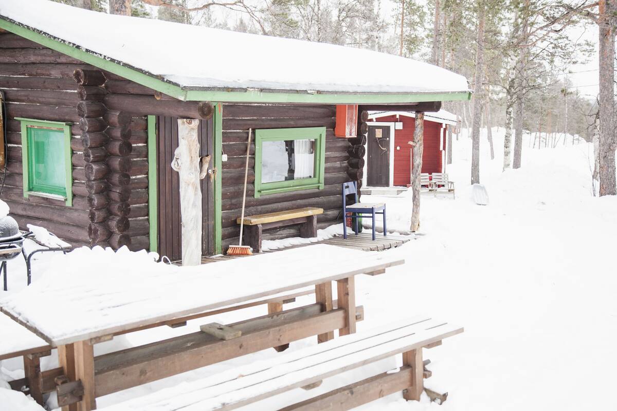 Economy Cabin, Shared Bathroom (1,2) | Desk, WiFi (free)