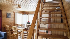 Ferienhaus, 2 Schlafzimmer, eigenes Bad, Parkblick (Koppelo) | Wohnbereich
