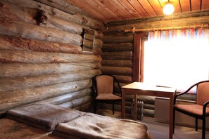 Perusmökki, jaettu kylpyhuone (3,4,8,9) | Työpöytä, ilmainen Wi-Fi