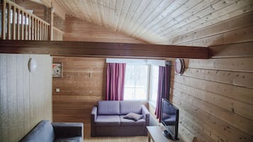 Cottage, 3 Bedrooms, Private Bathroom (Piilopirtti) | Living room