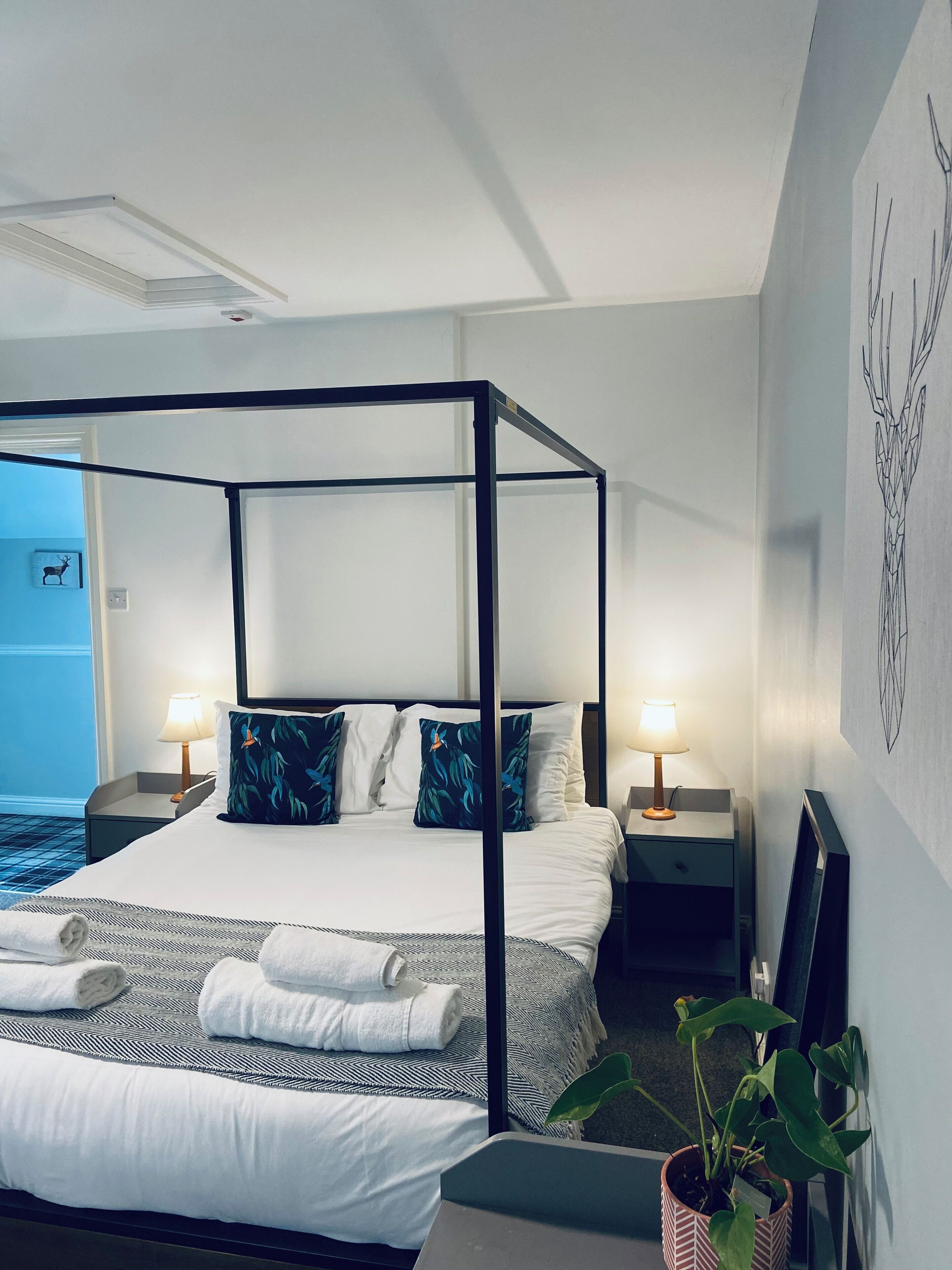 Superior Double Room | Premium bedding, desk, iron/ironing board, free WiFi