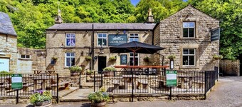 Ladybower Inn