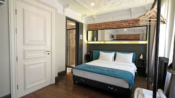 Premium bedding, down comforters, desk, laptop workspace