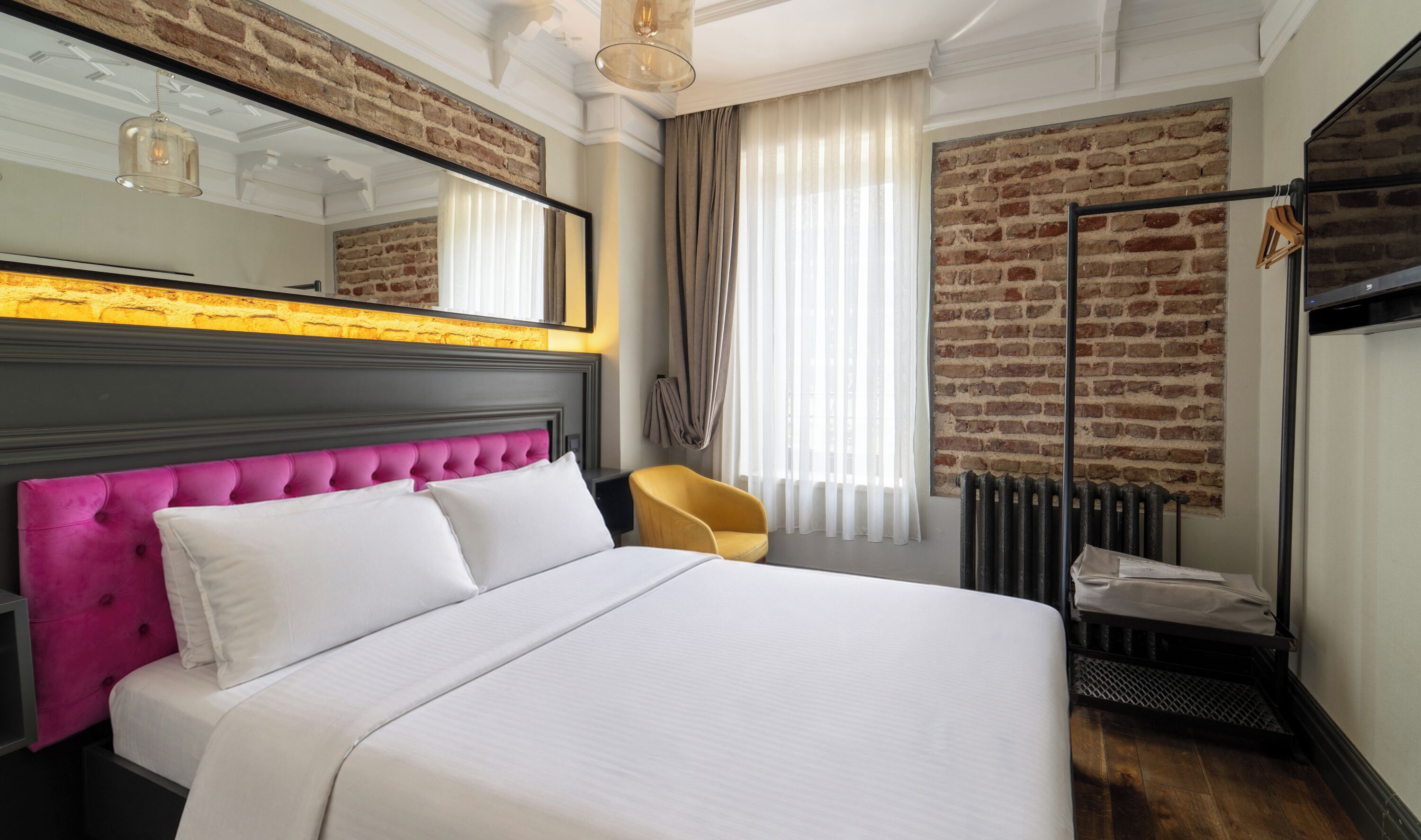Premium bedding, down duvets, desk, laptop workspace