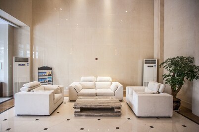 Qingdao Haiyue Home Resort Hotel