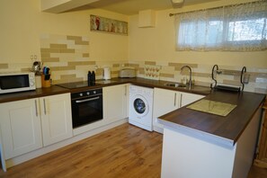 Private kitchen - The Studio Apartments (Banbury)